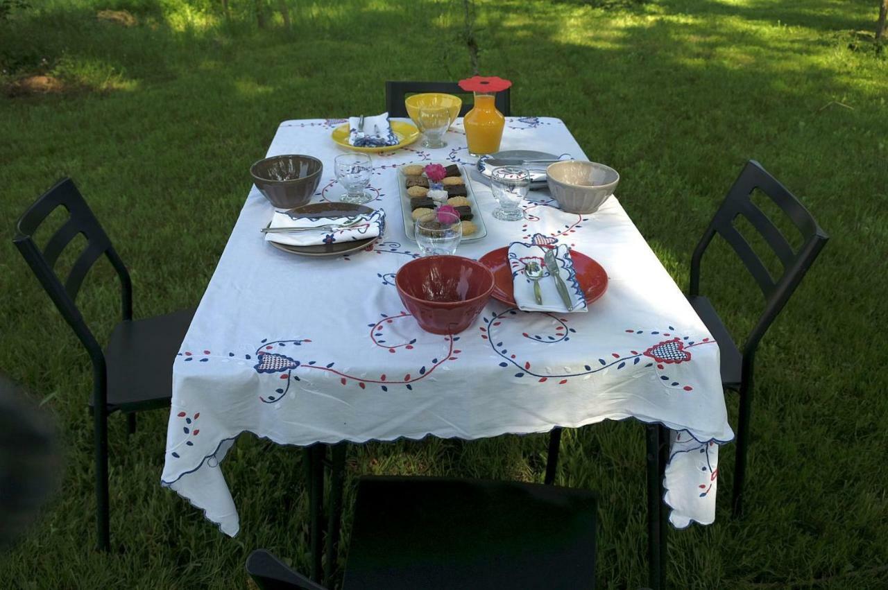 Les Trois Etangs Bed & Breakfast Saint-Viaud Exterior foto